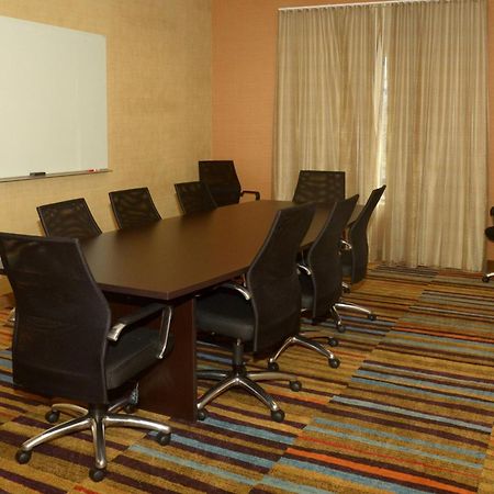 Fairfield Inn & Suites By Marriott Fairmont Exteriör bild
