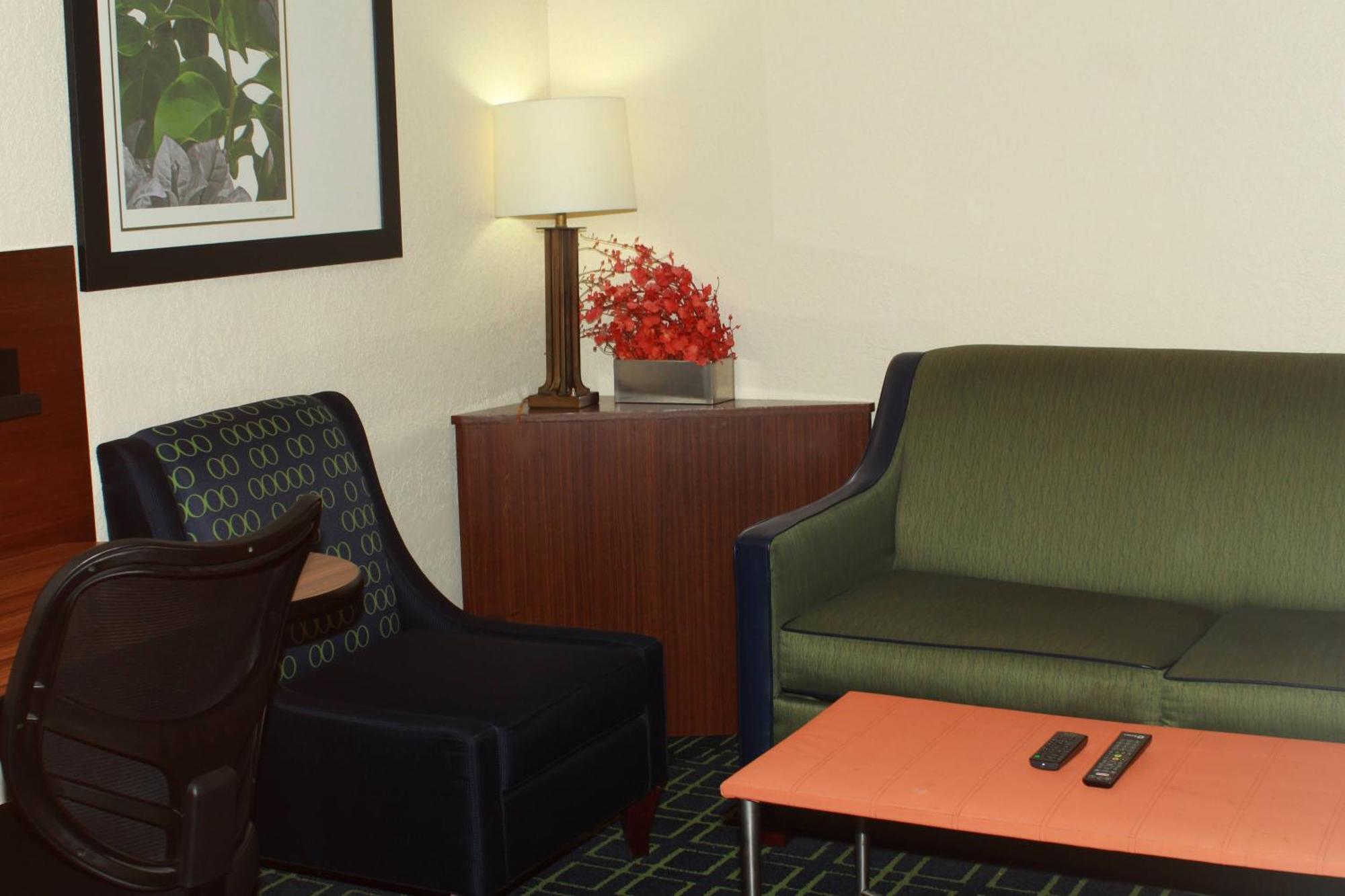 Fairfield Inn & Suites By Marriott Fairmont Exteriör bild