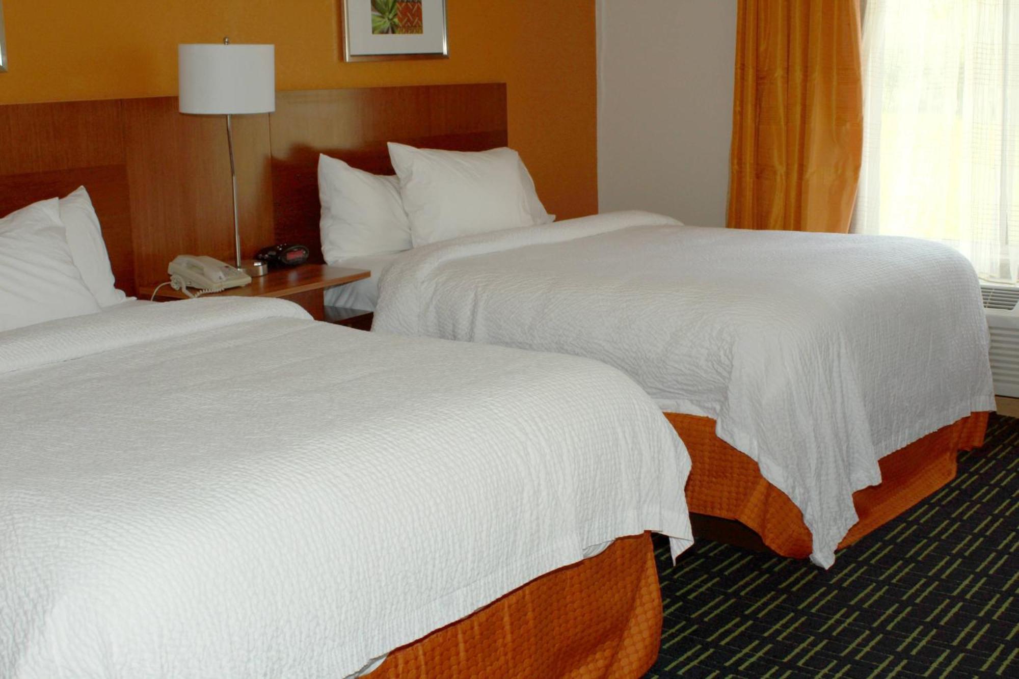 Fairfield Inn & Suites By Marriott Fairmont Exteriör bild